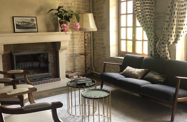 Chic farmhouse in the Burgundy Countryside