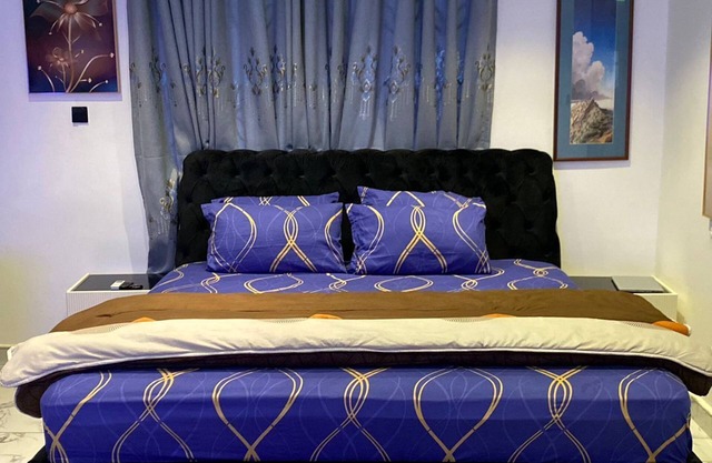 Chic 1-bedroom apartment in fabulous Kokrobite with AC
