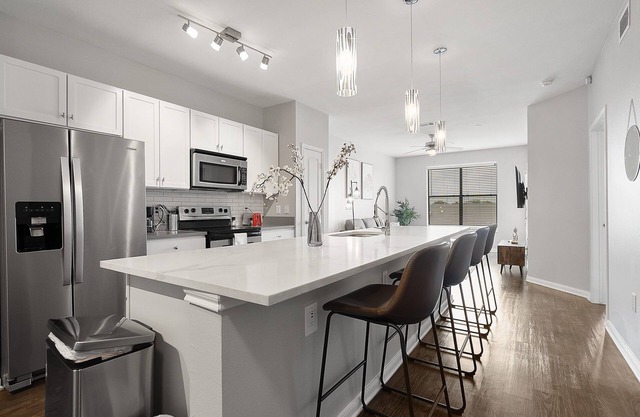 Chic 1BR Retreat | Walk to SoCo, Pool & Wi-Fi