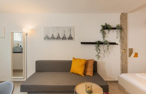 Chic Central TLV Studio