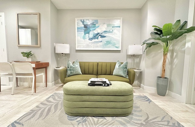 Chic Clean Renovated 1-bedroom Home with fast WiFi, laundry room in NYC