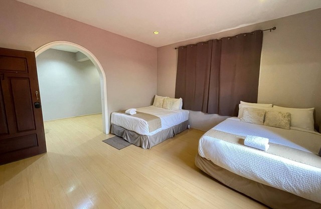 Chic hotel with 1 bedroom and WiFi, AC in fantastic San Pedro Sula