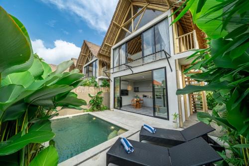 Chic Villa with Private Pool - Ricefield Serenity