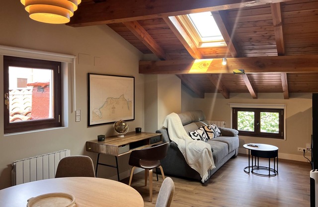 ChicFlat Bermeo 1 (Apartment in Casco Viejo)