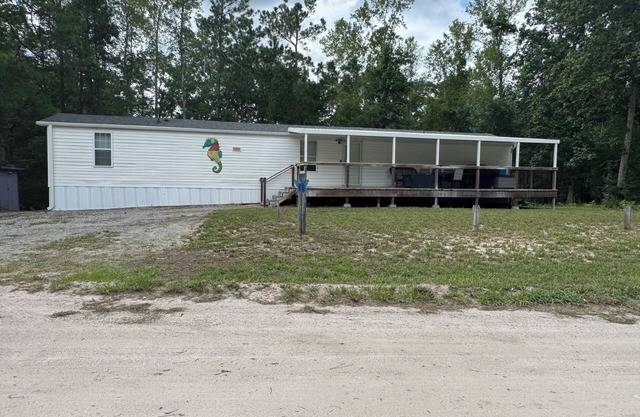 Chill 2 bedroom near Holden Beach