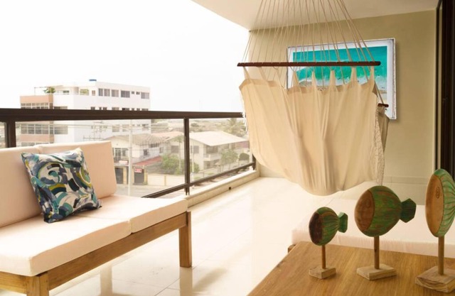 Chipipe Salinas Beach Apartment w Parking