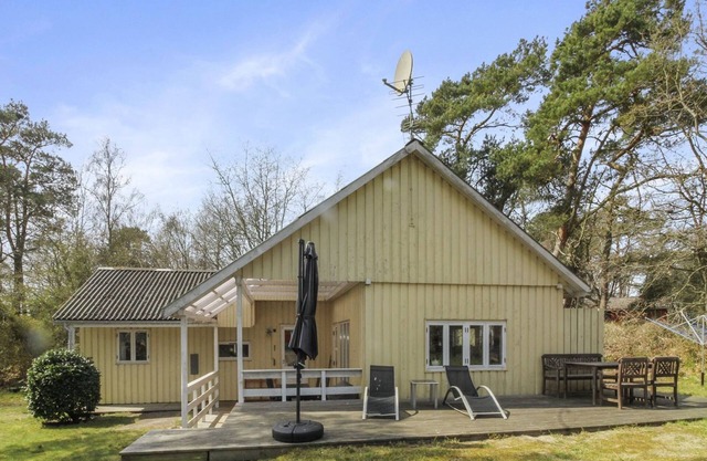 "Christella" - 200m from the sea by Interhome