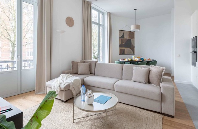 Churchill II - Two Bedroom Apartment, Sleeps 6