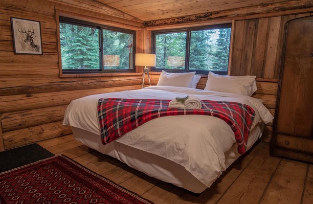 Chute Lake Lodge