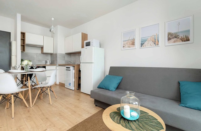 Chylońska 104 | Gdynia | White and Beige Apartment | Outdoor Gym
