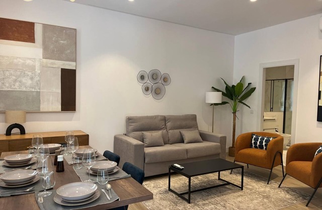 Cicero Luxury Living: Elite Design, Space and Location