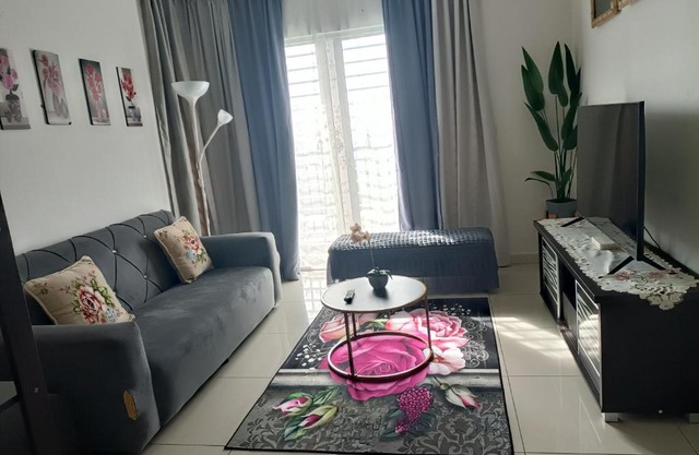 Cikta Homestay at Southville City Savanna Suite