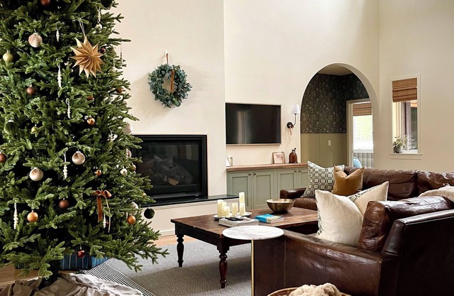 Circle of Pines 7 Bdrm Suncadia Home - Hot Tub+ Game Rm + FP + Views + 12pm ✔️Out