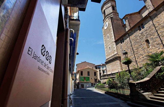 Cistellaire, with access to indoor swimming pool
