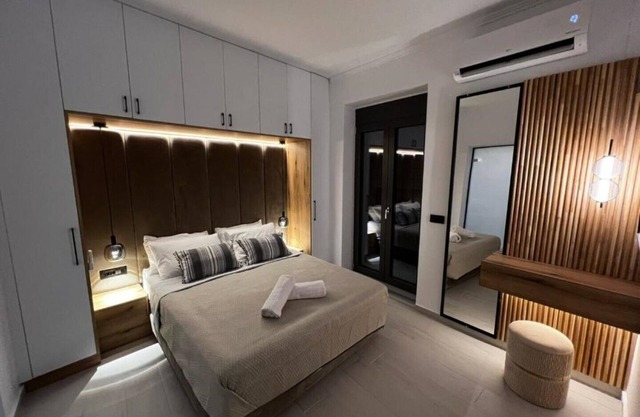 City Compass Luxury Suites (Butterflies Valley)