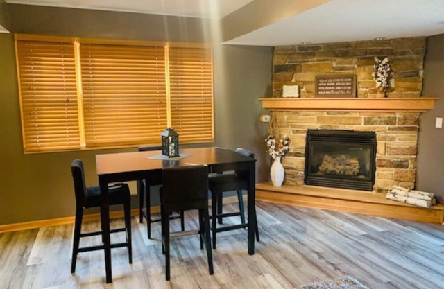 City country, small Lake view, hot tub, game room fire place & lots of extras!