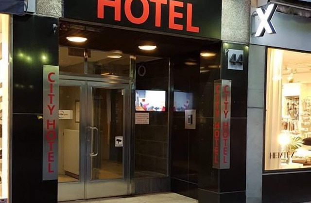 City Hotel