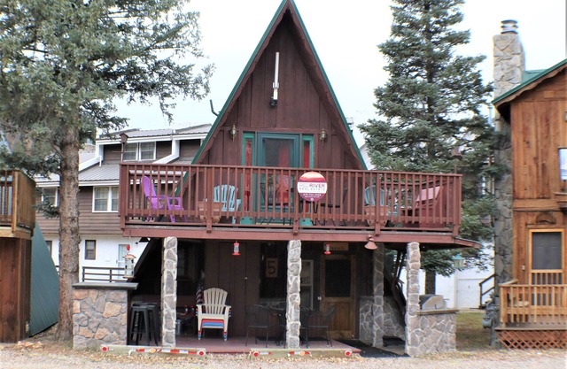 CJ A-Frame 5 - Pet Friendly - In Town - Ski In/Ski Out - Free WiFi - Cable - Gas