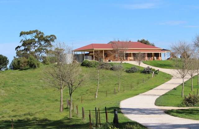 Clare View HOUSE (pet friendly, wheelchair accessible) Sleep 8