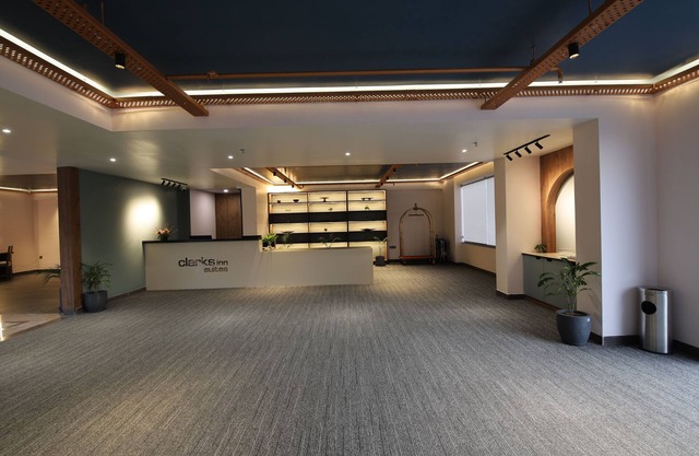 Clarks Inn Suites Jaipur