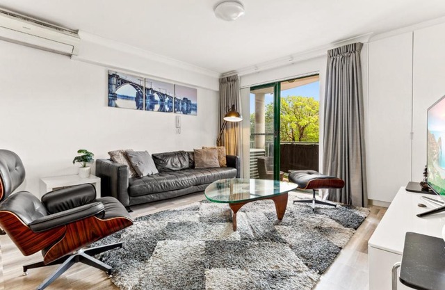 Classy 2-bed Apartment by Prince Alfred Park