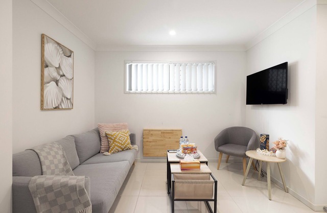 Clean 1 Bdr Apt w/AC | Covered Parking | 439AF1