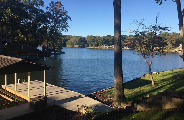 Clean,Quiet, great view, right on the water.n