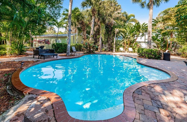 Clearwater Beach Cabana | Private Pool | Clearwater Beach