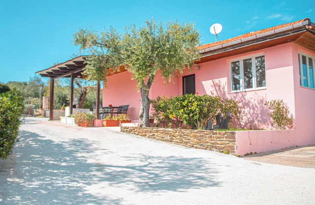 ClickSardinia Bright and large house 2 km from the beach for 7 people