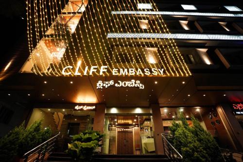 CLIFF EMBASSY BANQUET AND SUITEs