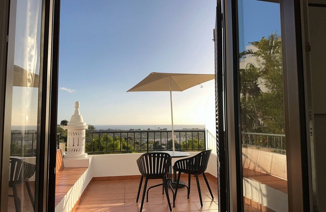 Cliff Enchantment - Pool and Sea View in Albufeira