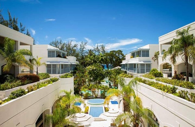 Close to Beaches- Savannah, Drill Hall Beaches! 3 Relaxing Units w/Balcony!