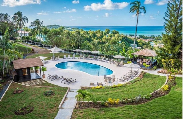 Close to Downtown Castries Market | 3 Stylish Rooms w/Balcony, Outdoor Pool