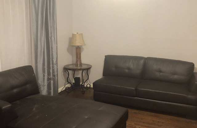 Close to Medical Center, Downtown, UH/TSU