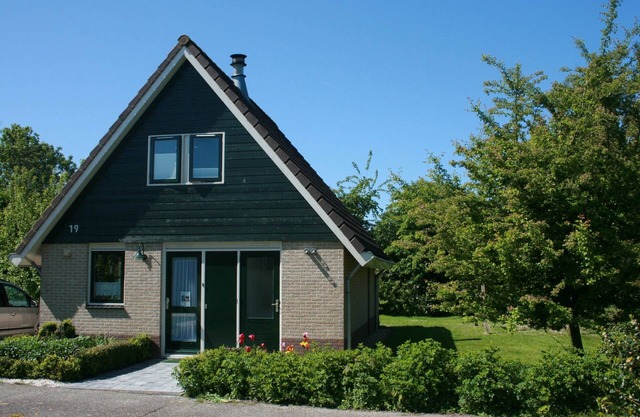 Close to the beach, comfortable, family friendly, garden 450 m², holiday park with pool