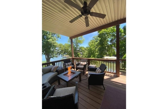 Closest Lake House to Nashville