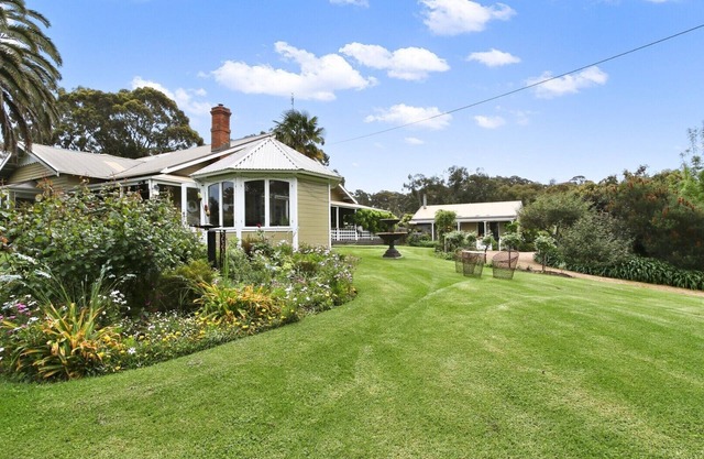 Clovelly Cottage - Metung