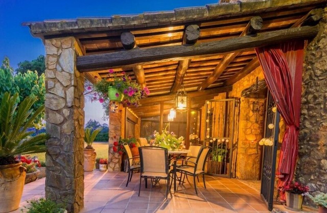 Club Villamar - Farmhouse of year 1492 with private swimming pool,big garden and basket ball cour.