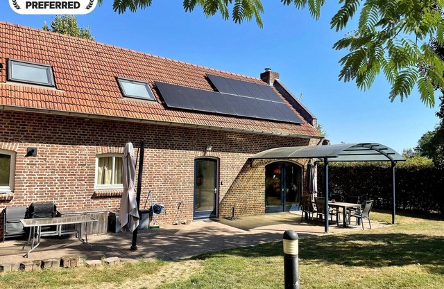 Coachman's House near Roermond with Garden