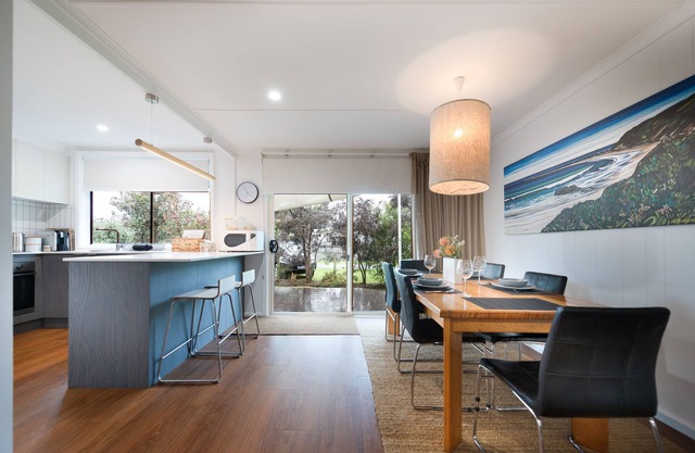 COAST NEST | Relaxing Beach Retreat | Ideal for Couples | Pet Friendly