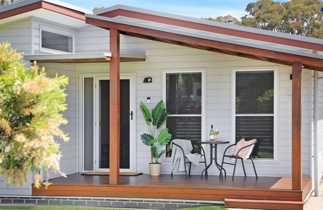 Coastal Bungalow – Stay 3, Pay 2!
