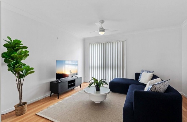 Coastal Comfort 3BR Home in Heart of Redcliffe