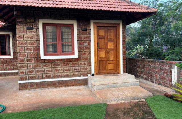 Coastal Stay with private Beach Access Mattu - Kapu - Udupi - Karnataka