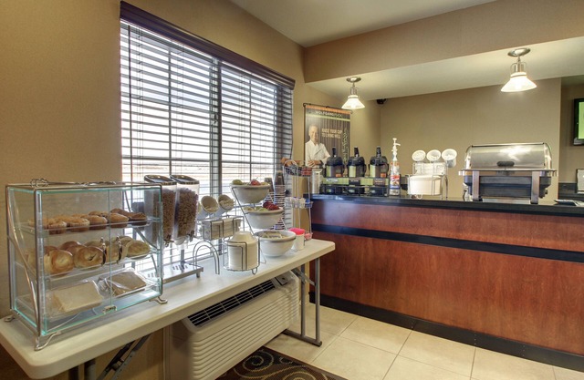 Cobblestone Inn & Suites - Bottineau