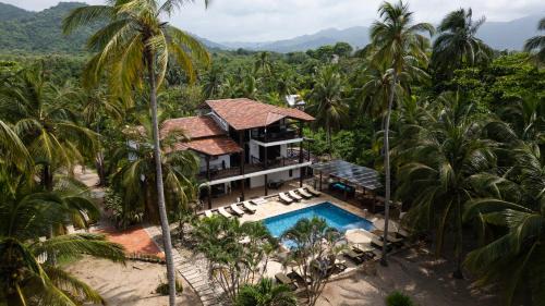 Coconuco Beach Palomino