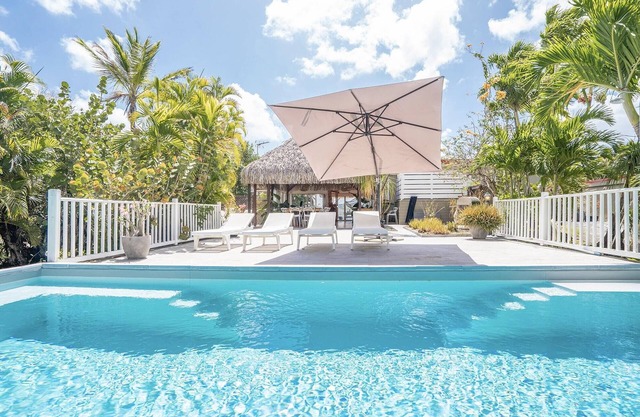 Coconut Bay - Six Bedroom Villa, Sleeps 13