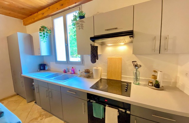 - Cocoon in the heart of the Var -