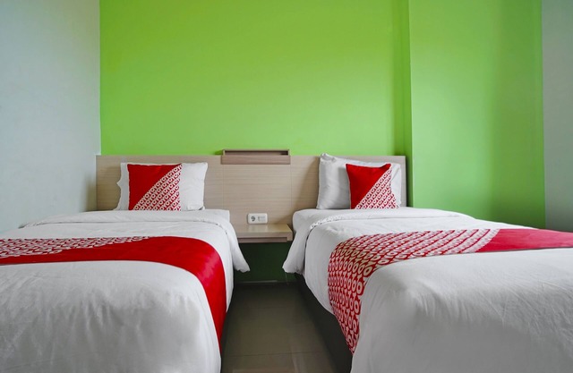 Collection O 91373 M Hotel