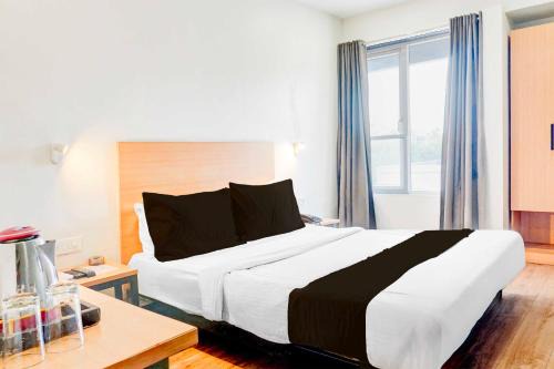 Collection O MG Road Pune