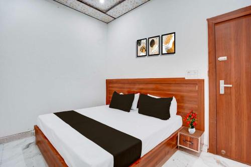 Collection O Sikandra Near Akbar Tomb